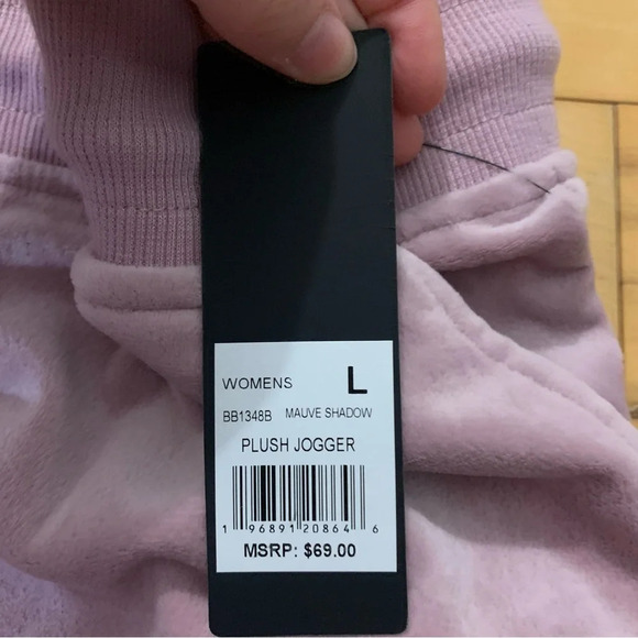 BEBE Sport Plush Joggers Sweatpants Pink NEW WITH TAG Womens Size Large Barbie - Picture 4 of 6